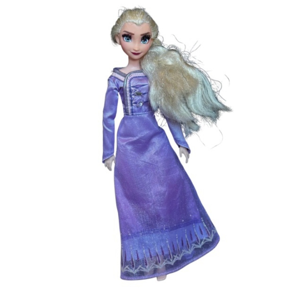 Elsa Frozen 2 Arendelle Fashion Doll